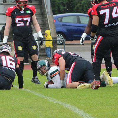 Tom Kamphausen sichert den freien Ball 