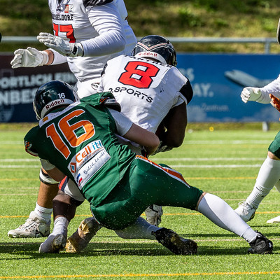 AJ Starcke am Tackle
