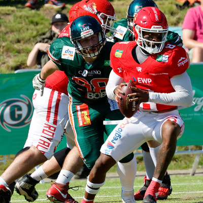 Tom Kamphausen jagt Jaylon Henderson