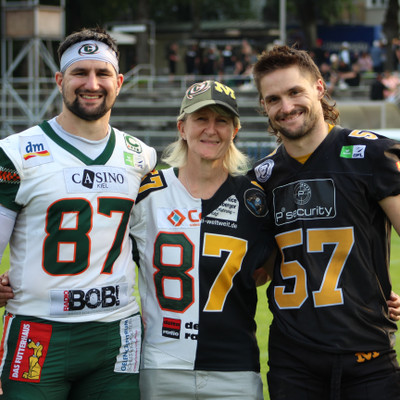 Benedikt & Vinzent Englmann mit Mutter Petra